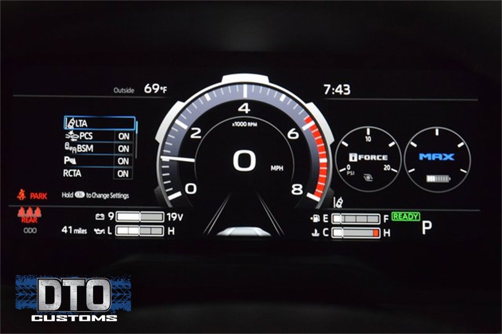 Used 2024 Toyota Tundra Limited w/ Power Package image 46