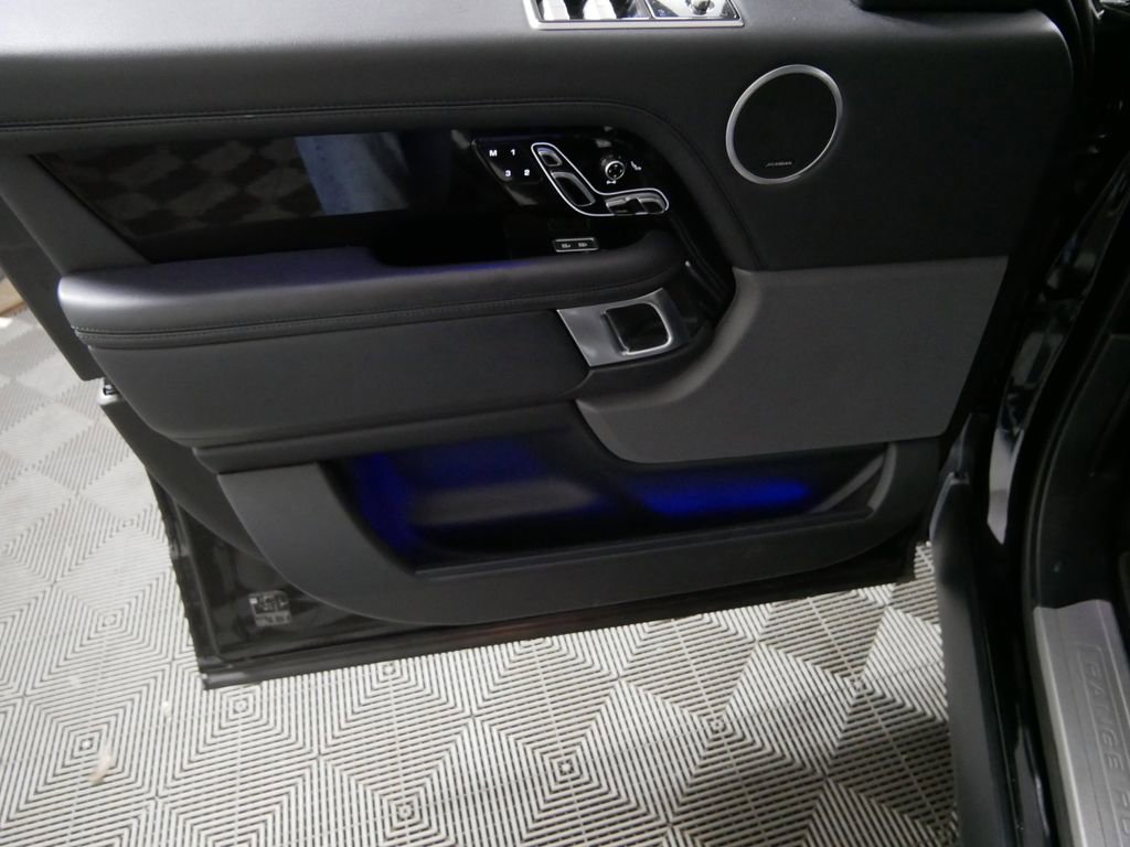 Used 2022 Land Rover Range Rover Westminster Edition image 14