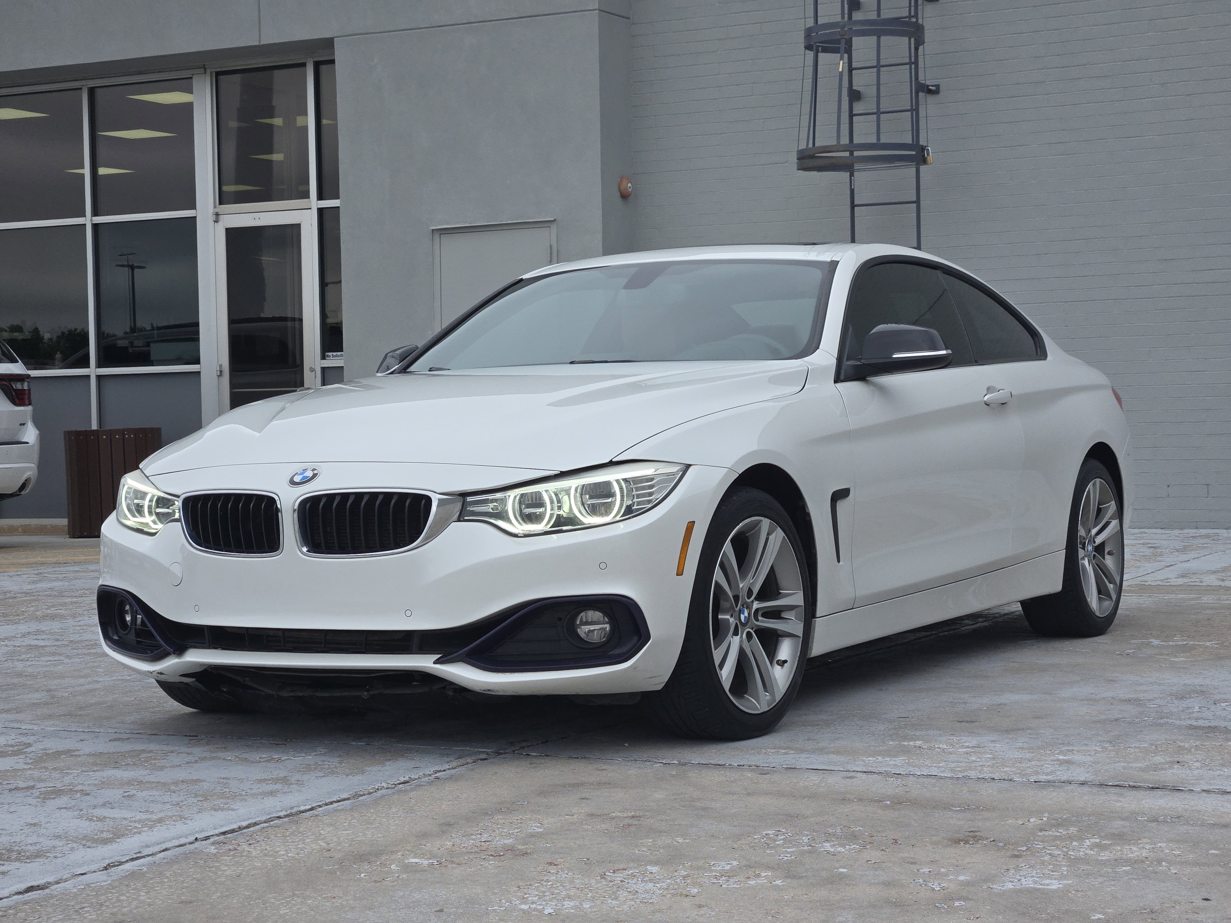 Used 2015 BMW 428i xDrive Coupe AWD/4WD image 3