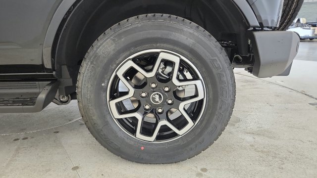 Used 2025 Ford Bronco Outer Banks AWD/4WD image 24