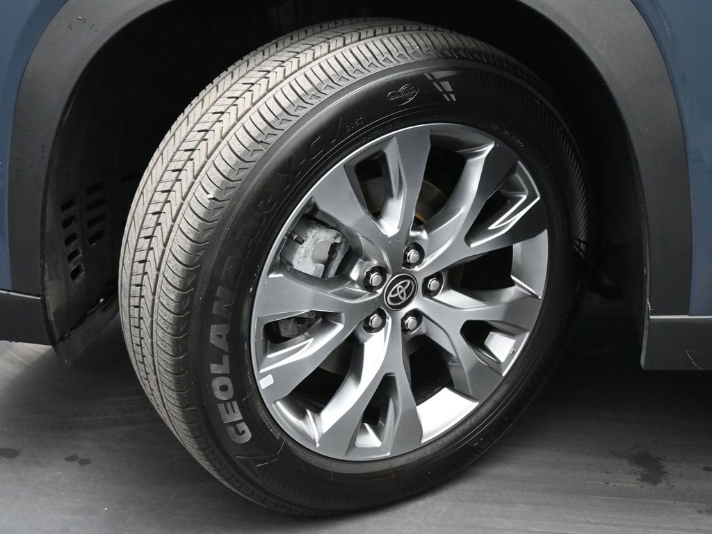 Used 2024 Toyota Grand Highlander Limited image 24