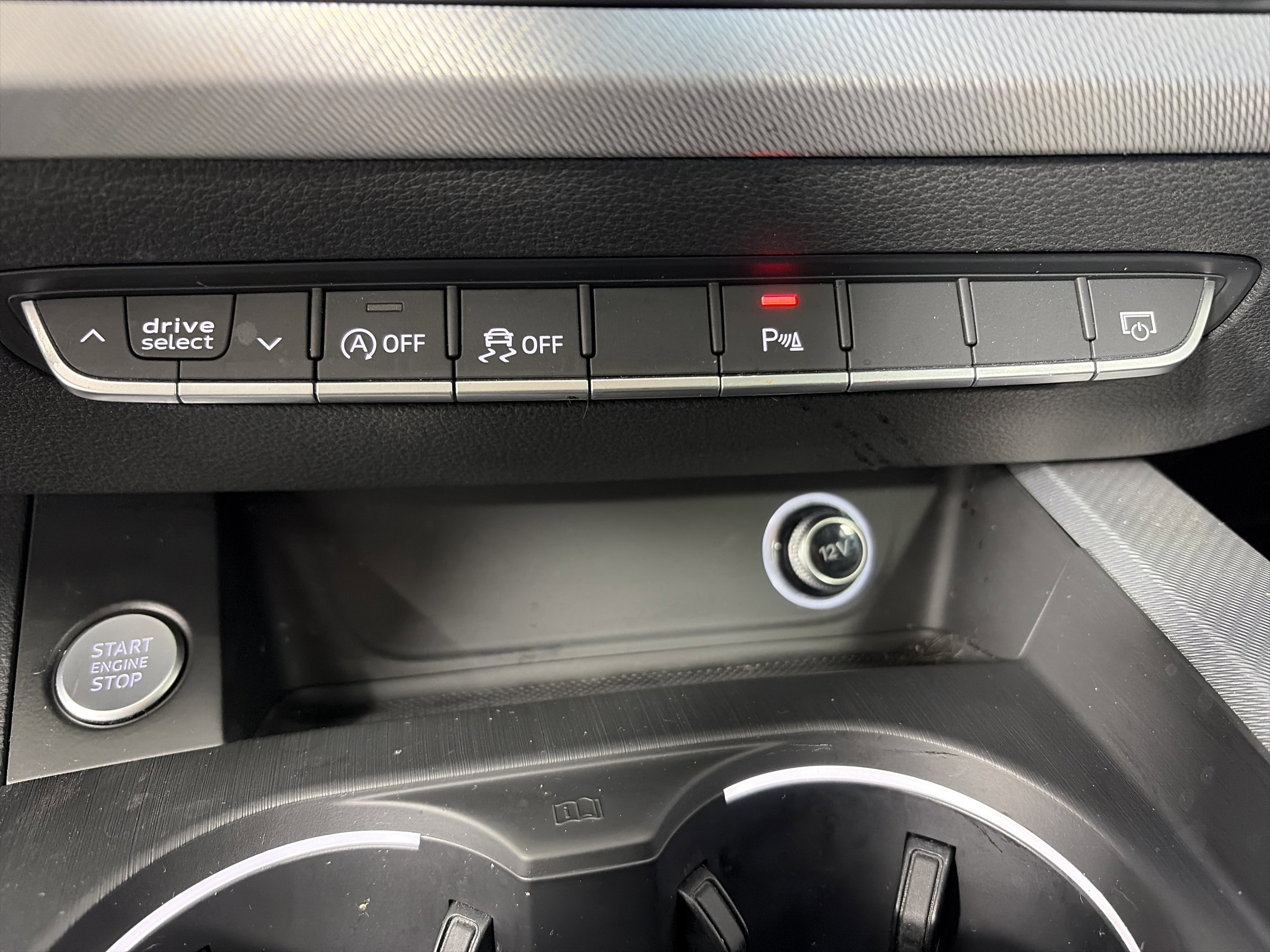 Used 2017 Audi A4 2.0T Premium Plus w/ Premium Plus Package image 28