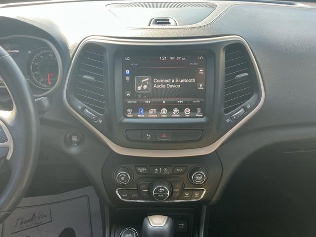 Used 2018 Jeep Cherokee Limited image 22