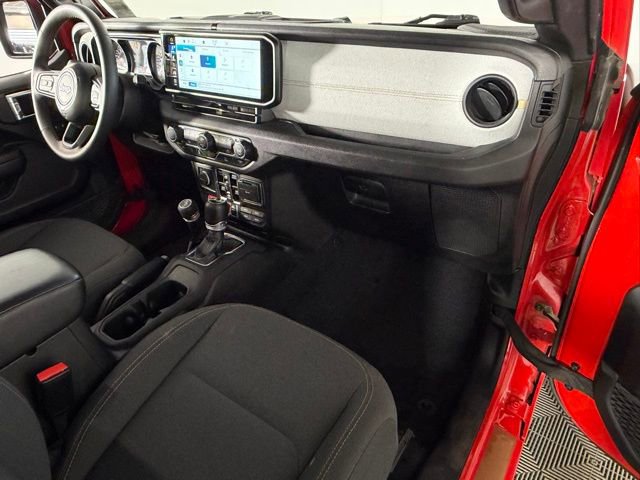 Used 2024 Jeep Wrangler Willys image 31