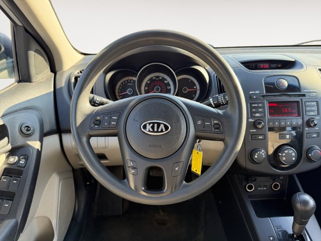 Used 2010 Kia Forte EX FWD image 12