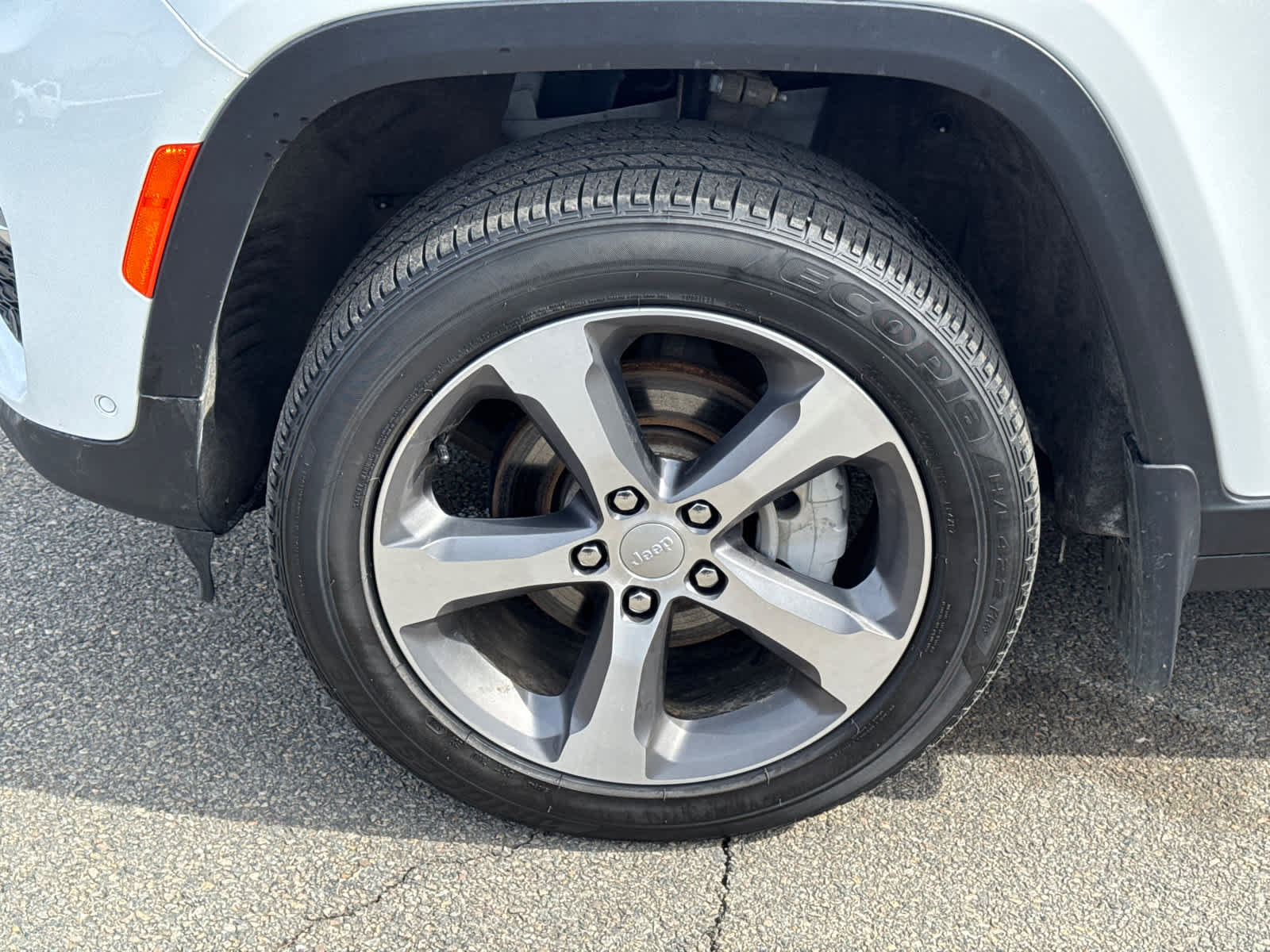 Used 2023 Jeep Grand Cherokee Limited w/ Luxury Tech Group II image 10