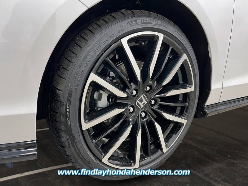 New 2025 Honda Accord Touring image 11