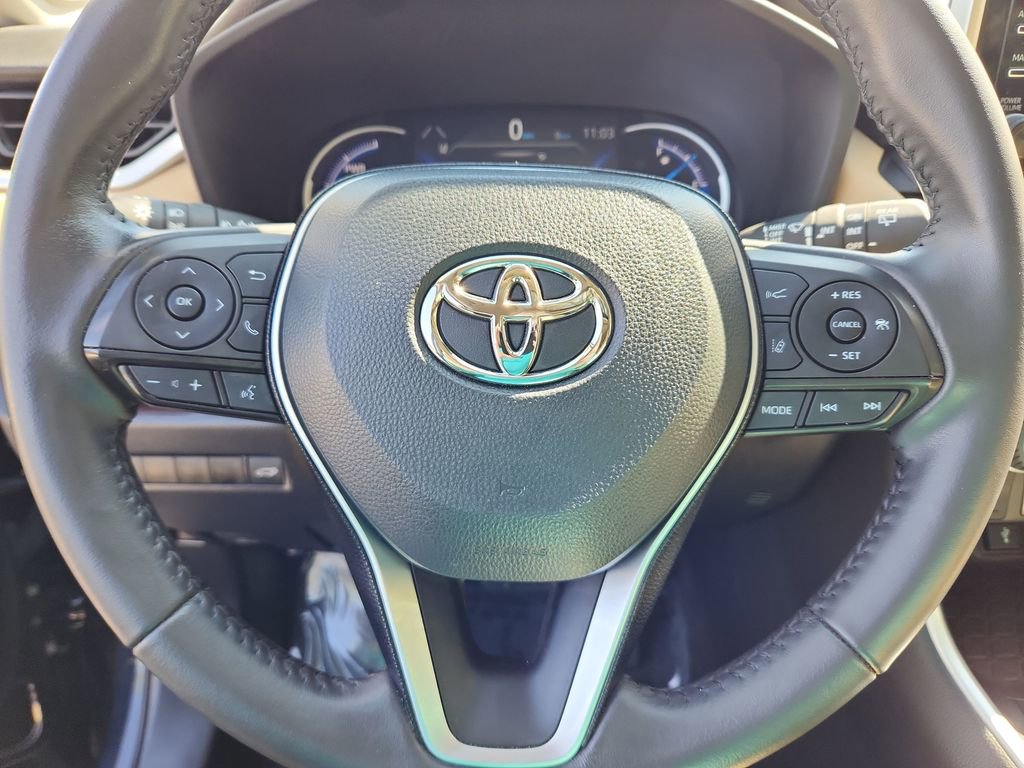 Used 2021 Toyota RAV4 Limited AWD/4WD image 18