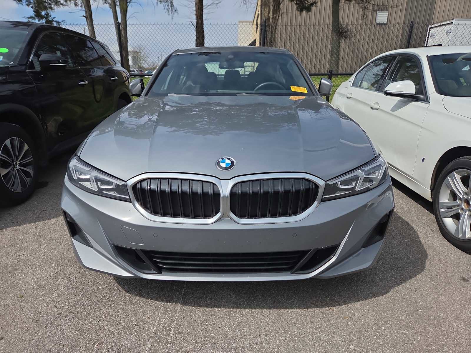 Used 2023 BMW 330i xDrive 330i xDrive w/ Driving Assistance Package image 8