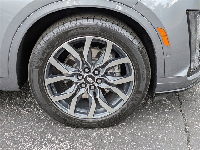 Used 2021 Cadillac XT6 Sport w/ Platinum Package image 11