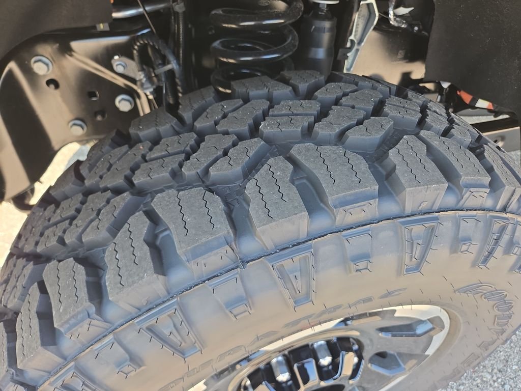New 2026 Ford F250 Platinum w/ Tremor Off-Road Package AWD/4WD image 29