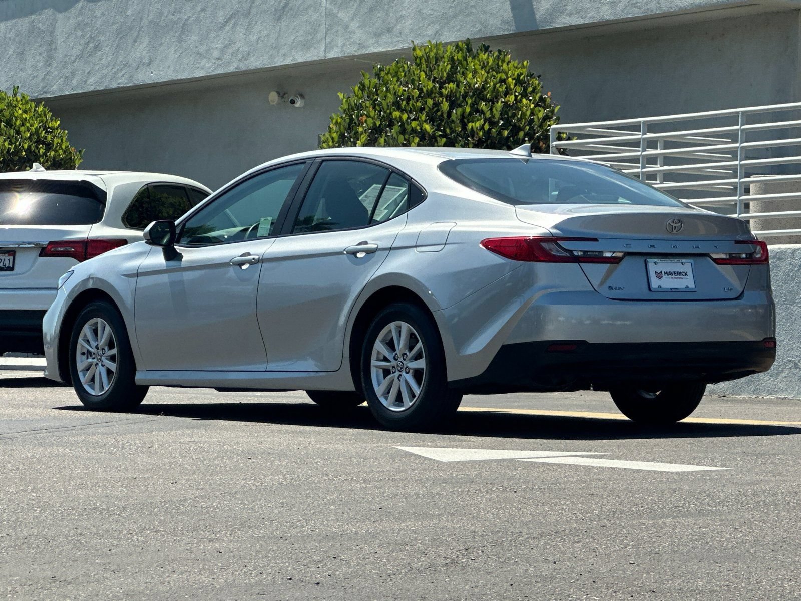 Used 2025 Toyota Camry LE FWD image 3