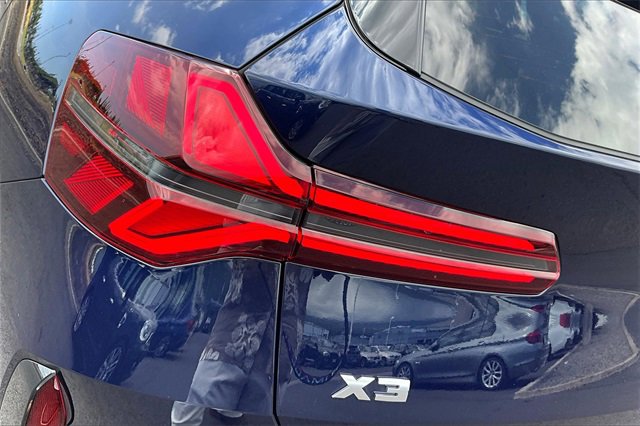 Used 2025 BMW X3 M50 w/ Premium Package image 32