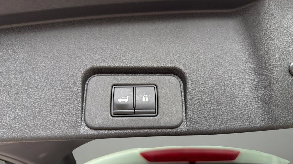 Used 2021 Nissan Rogue SL w/ Premium Package image 19