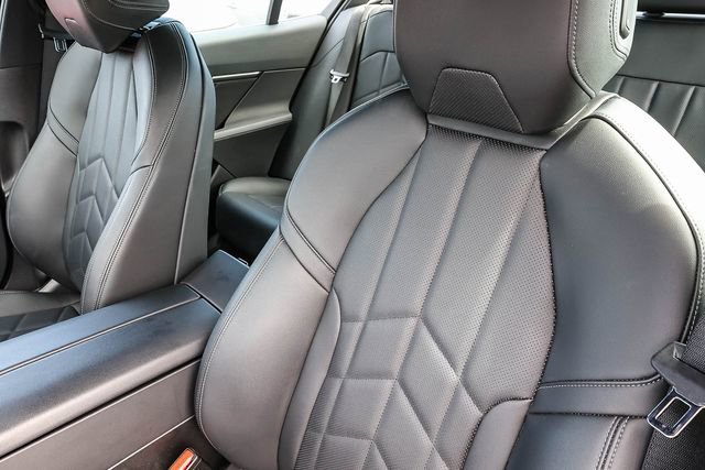 Used 2024 BMW i5 eDrive40i RWD image 29