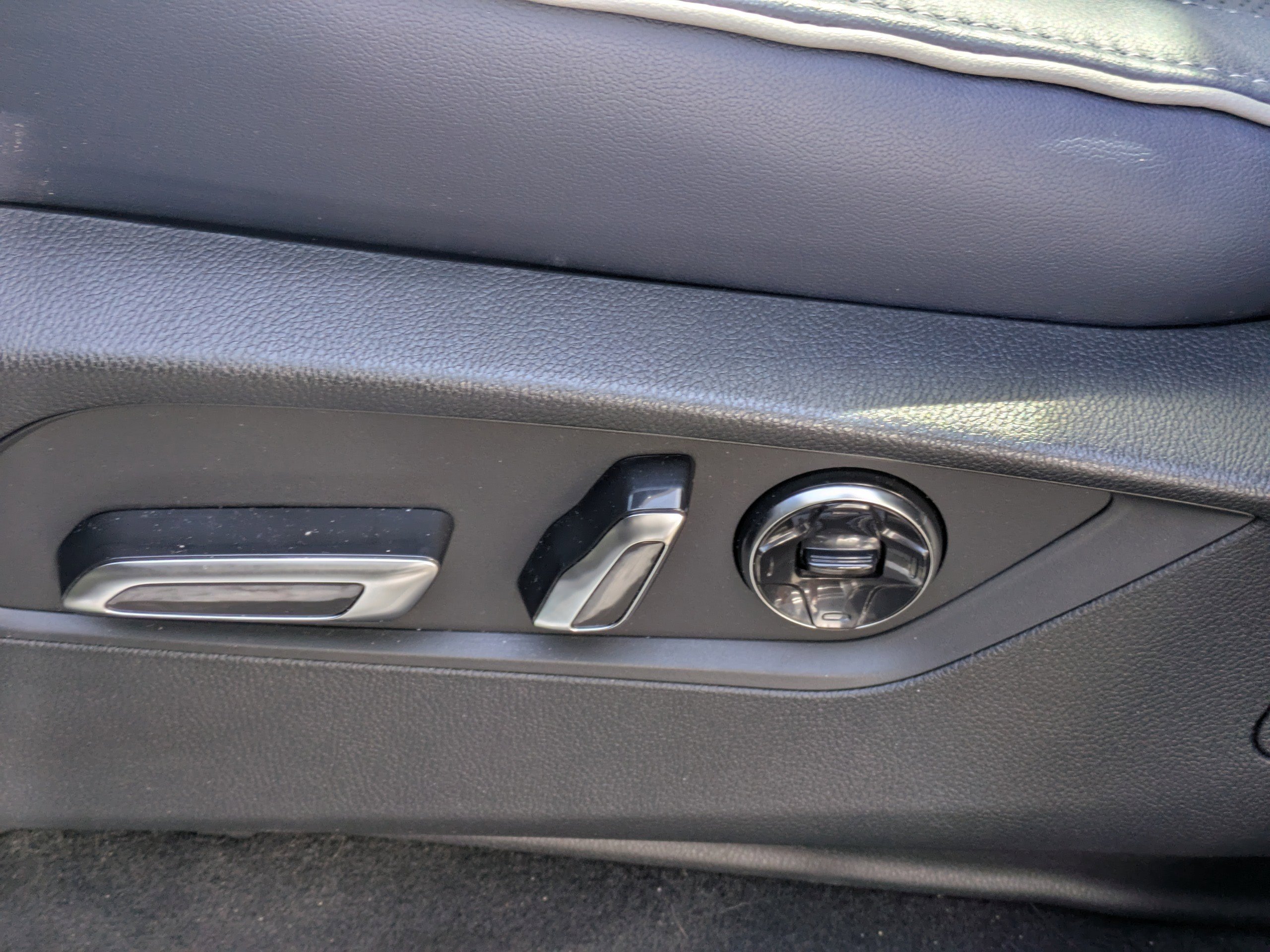 Used 2025 Acura MDX Type S image 26