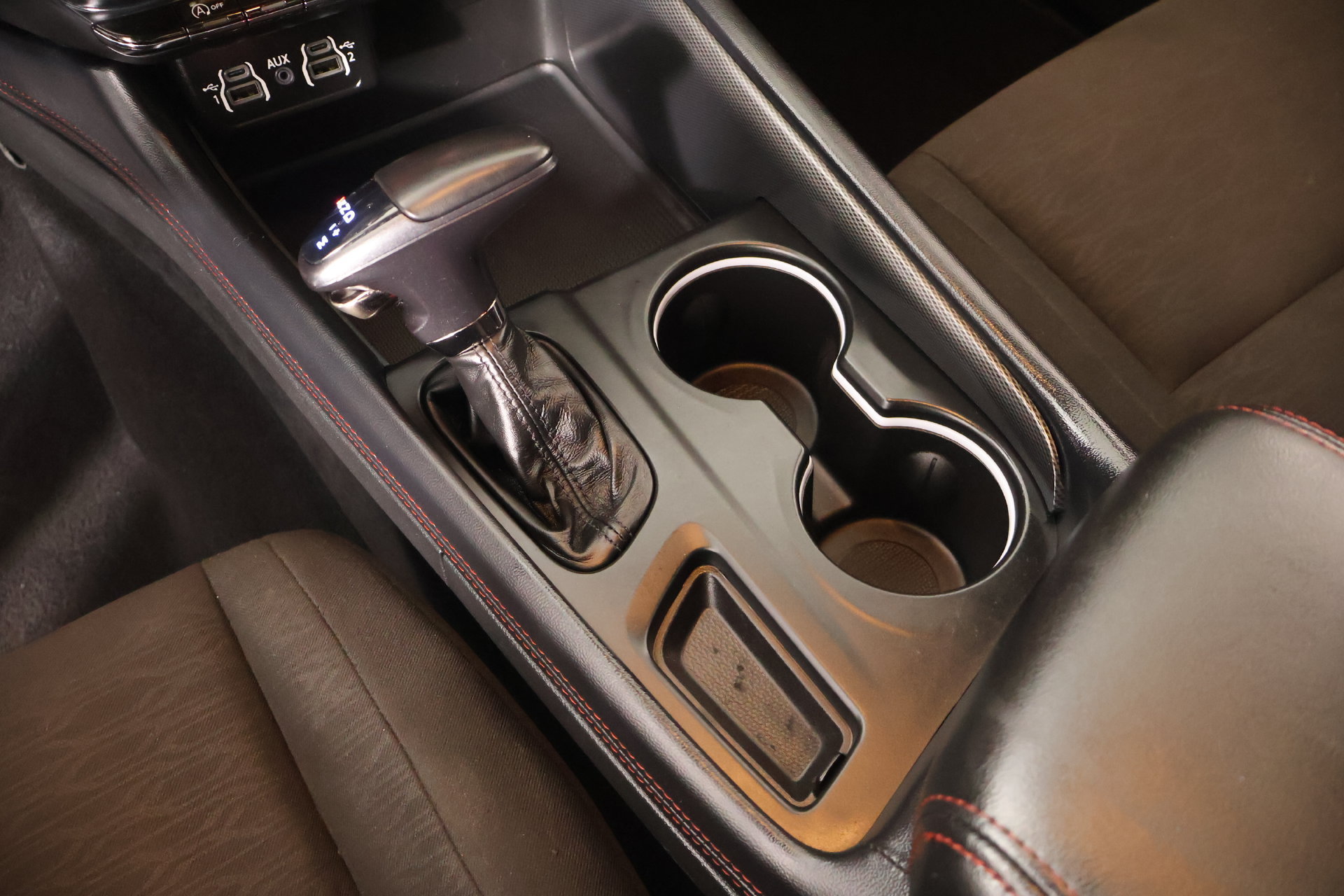Used 2025 Dodge Durango GT RWD image 9