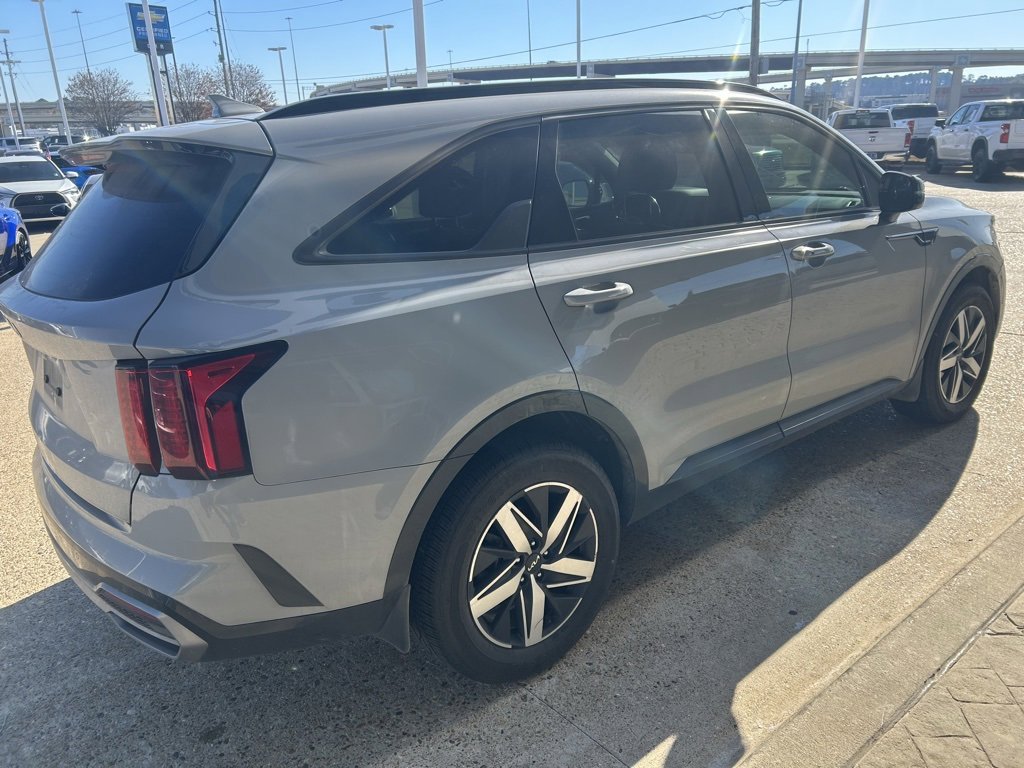 Used 2023 Kia Sorento EX w/ Panoramic Sunroof Package image 10