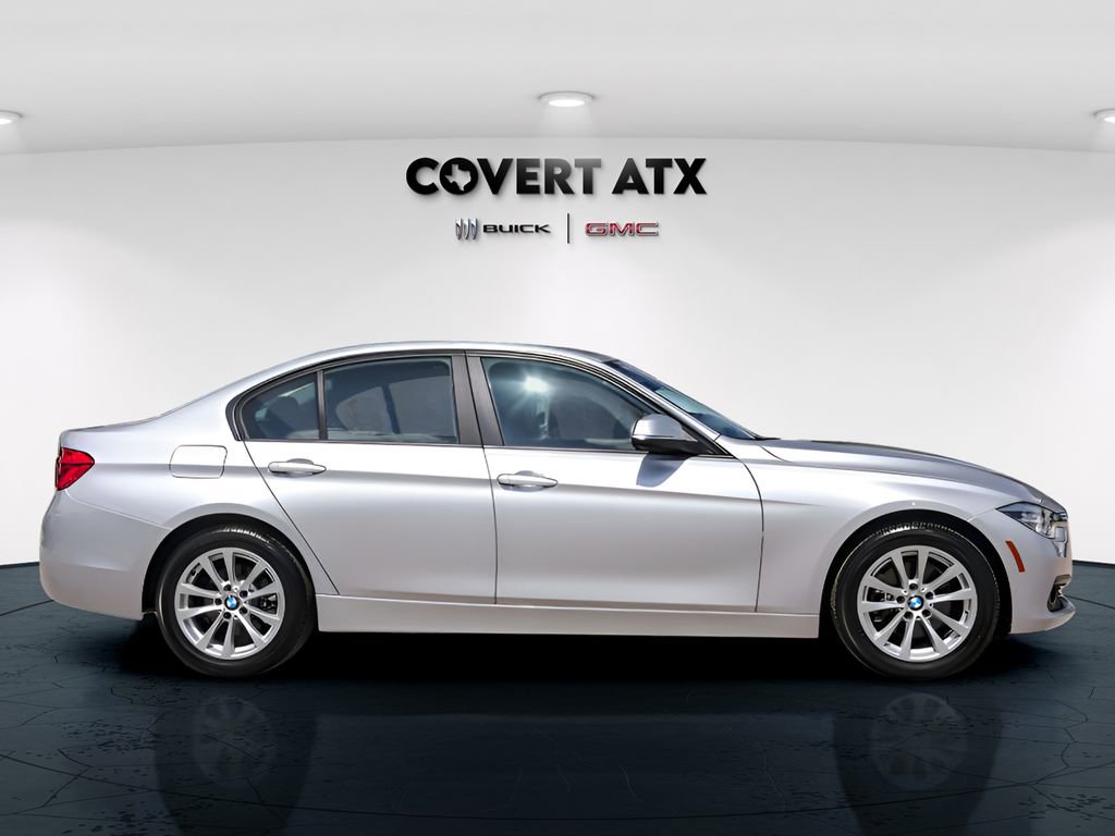 Used 2018 BMW 320i xDrive Sedan AWD/4WD image 8