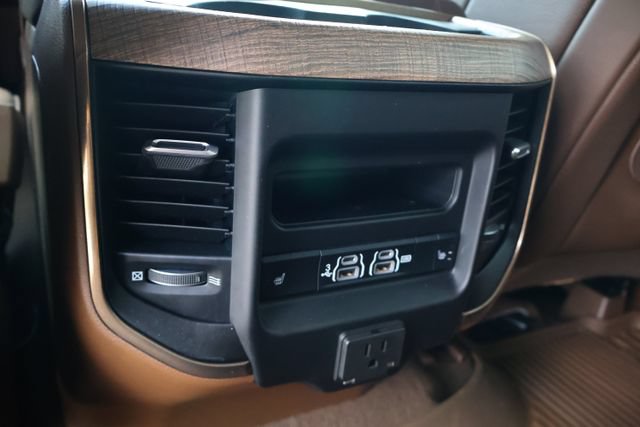 Used 2019 RAM 1500 Limited w/ Bed Utility Group RWD image 9