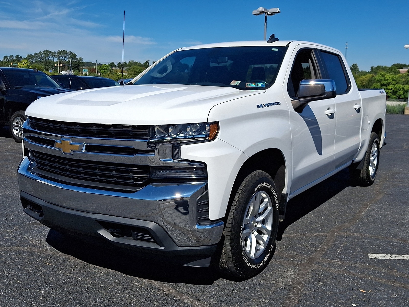 Certified 2019 Chevrolet Silverado 1500 LT w/ All-Star Edition AWD/4WD image 3