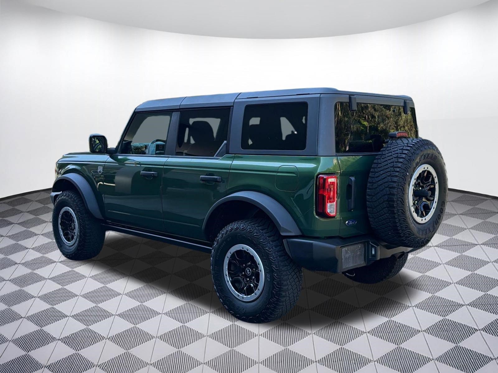 Used 2023 Ford Bronco Big Bend w/ Sasquatch Package AWD/4WD image 3