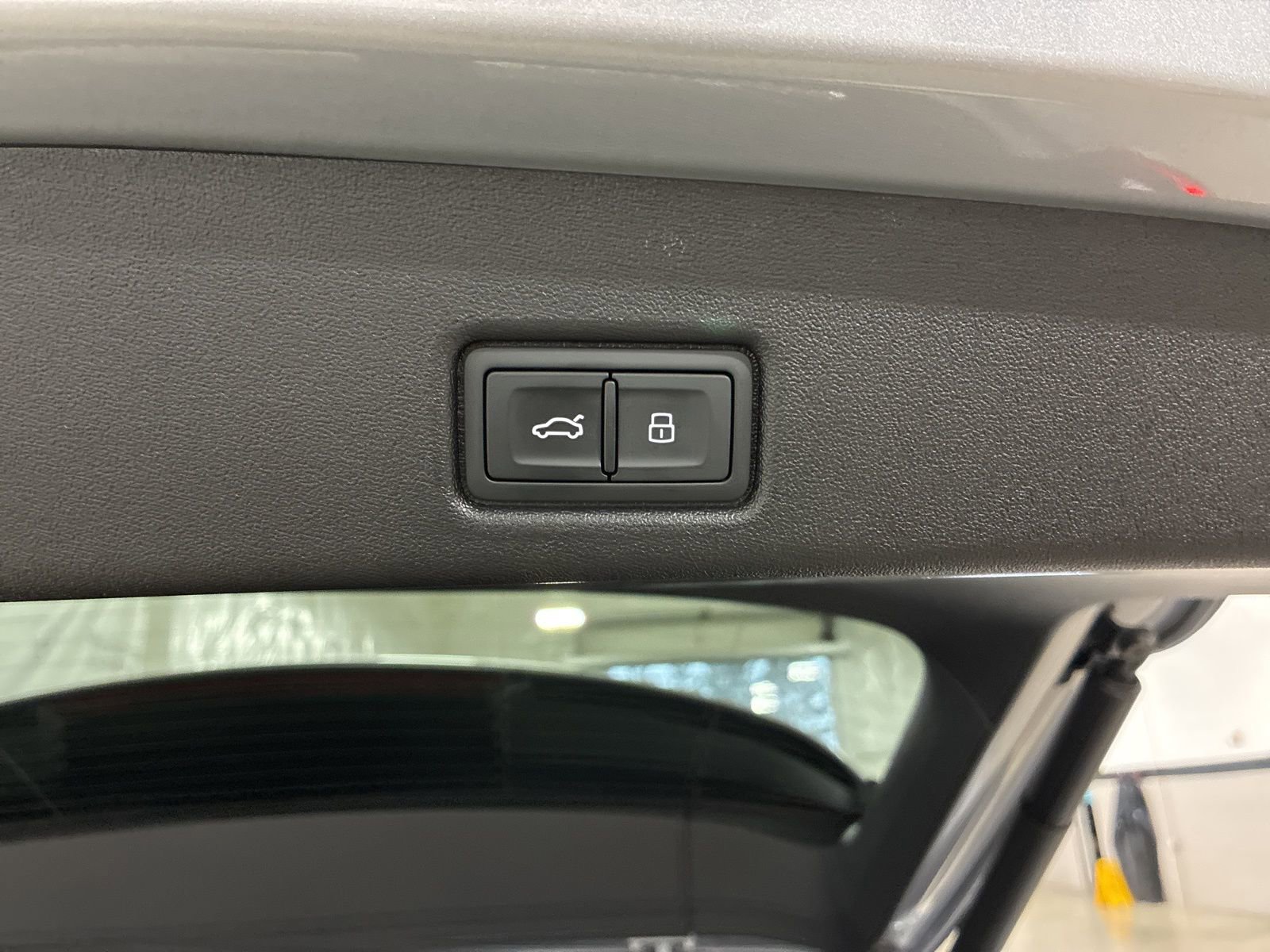 Used 2025 Audi Q5 Prestige image 8