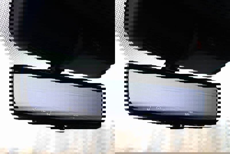 New 2026 Mitsubishi Outlander SEL image 9