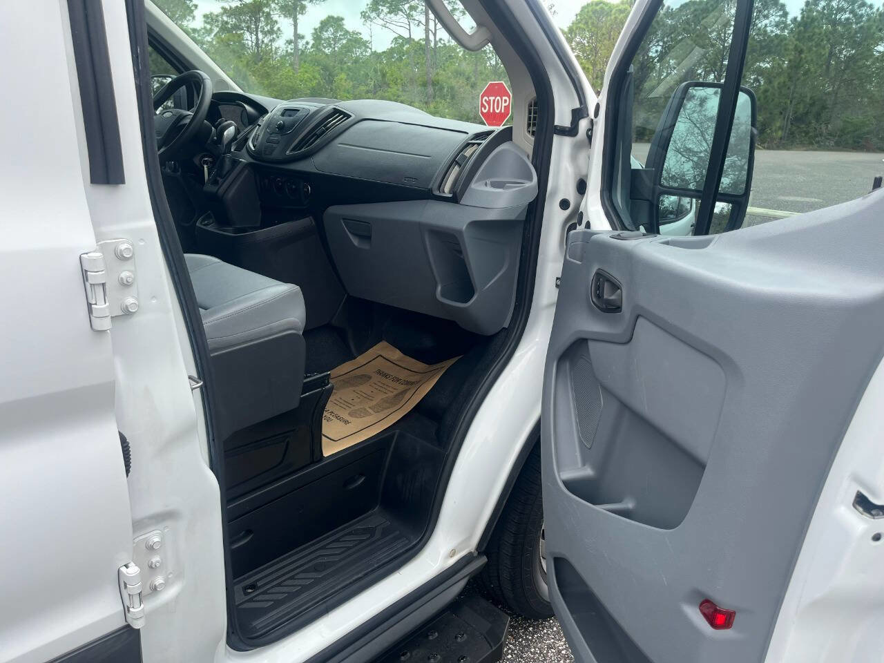 Used 2017 Ford Transit 250 250 3dr SWB Low Roof Cargo Van image 20