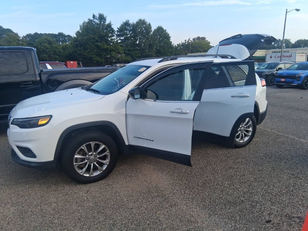 Used 2022 Jeep Cherokee Latitude Lux AWD/4WD image 16