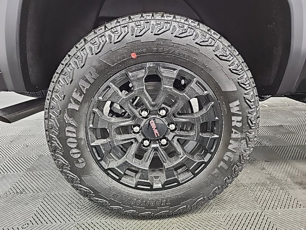 New 2026 GMC Canyon Elevation w/ Convenience Package image 50