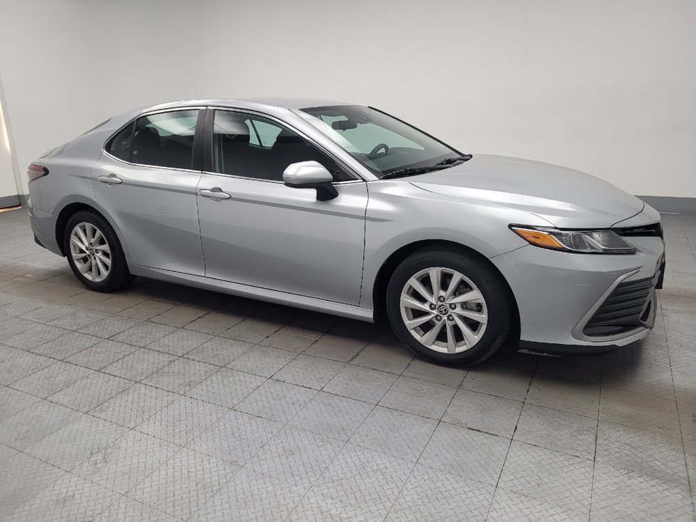 Used 2022 Toyota Camry LE FWD image 11