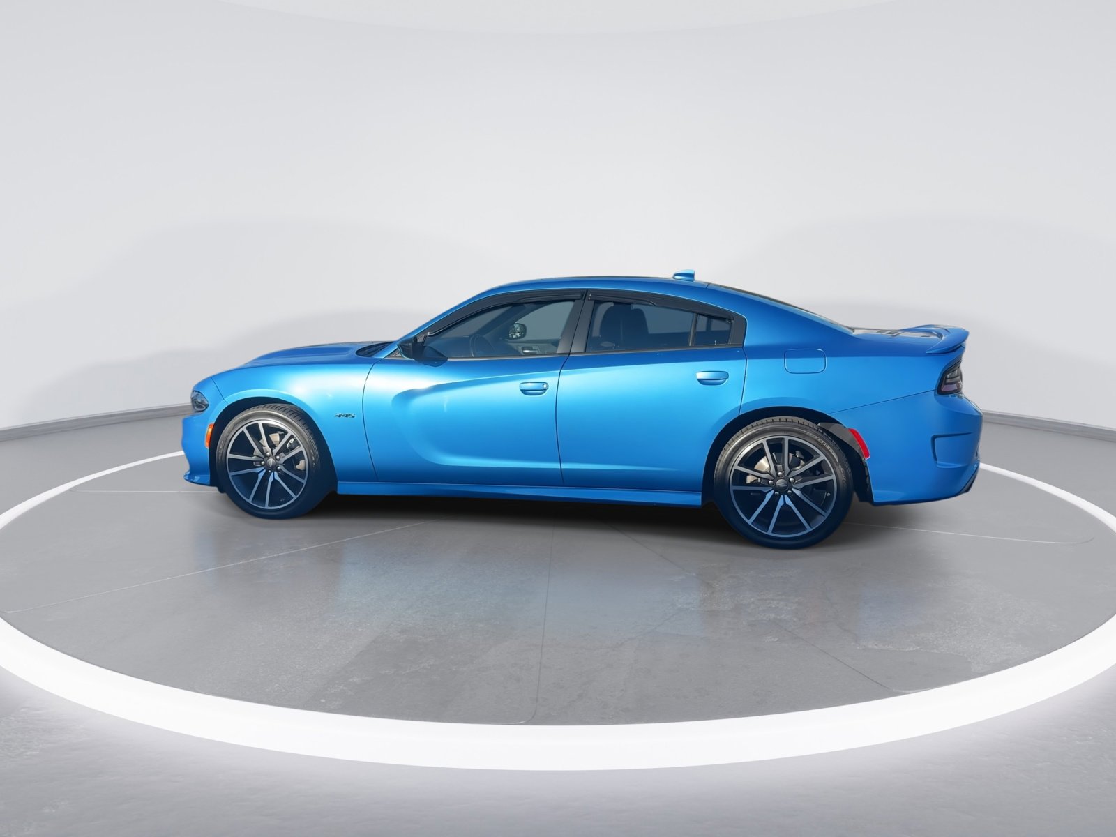 Used 2023 Dodge Charger R/T w/ Cold Weather Package image 6