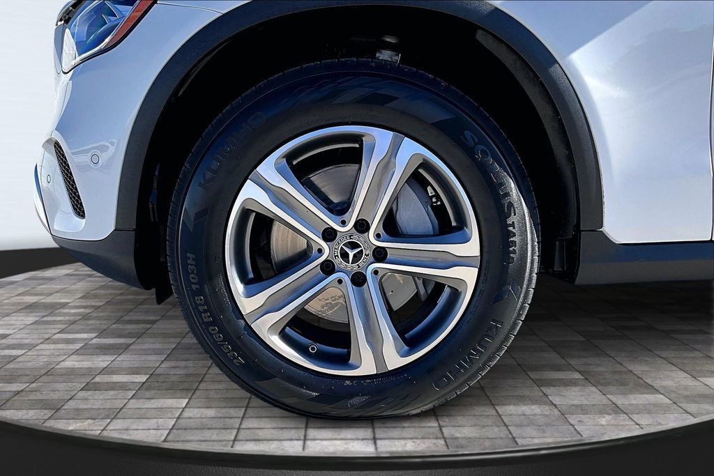 Used 2022 Mercedes-Benz GLC 300 4MATIC image 32