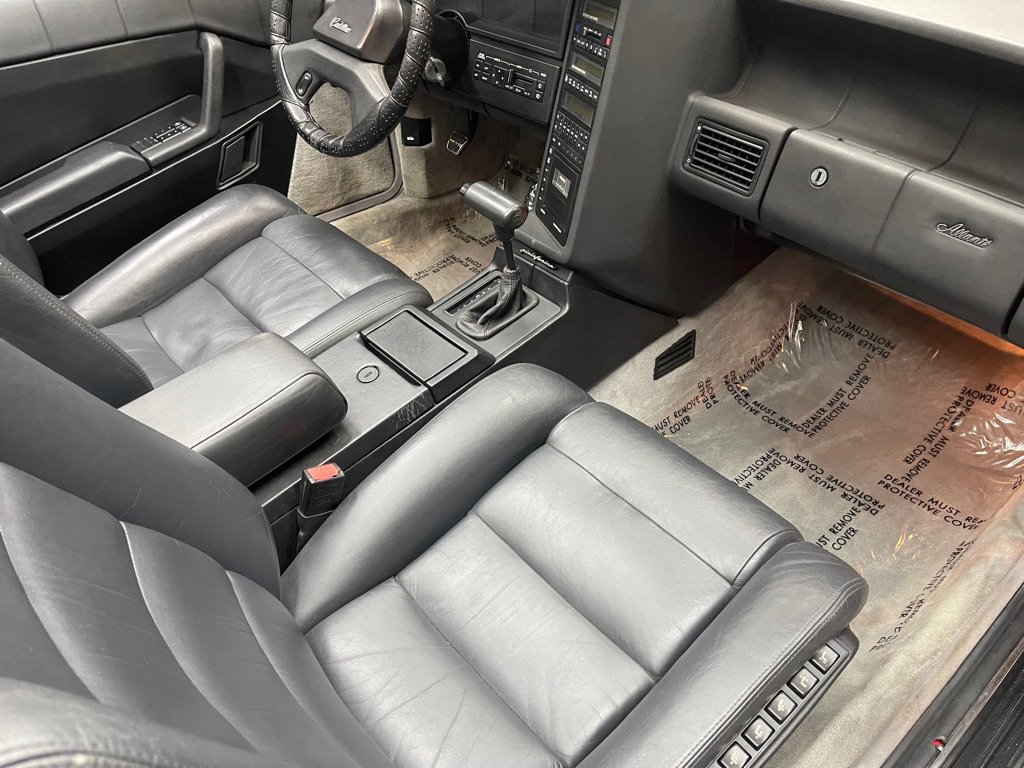 Used 1989 Cadillac Allante image 25