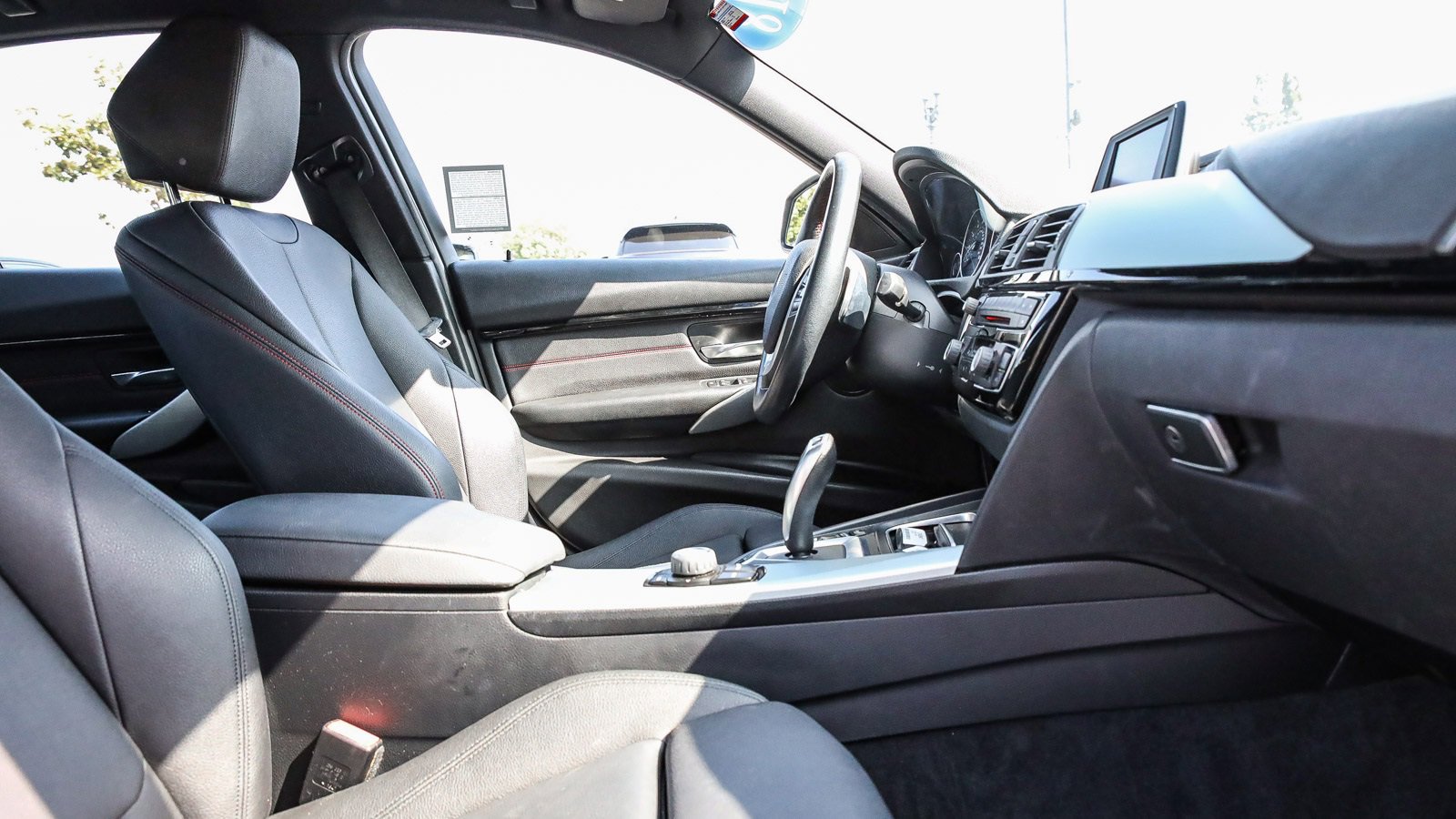 Used 2018 BMW 330e image 16