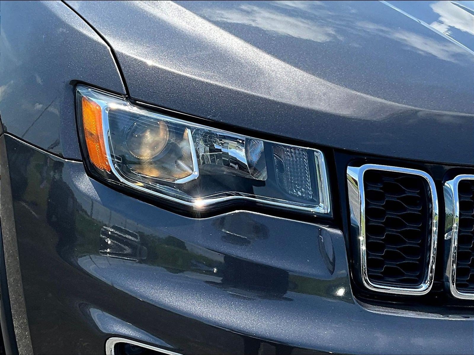 Used 2019 Jeep Grand Cherokee Laredo w/ Laredo X Package RWD image 32