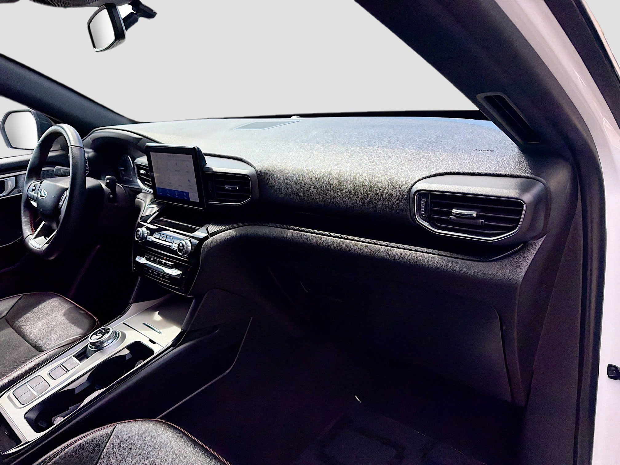 Used 2023 Ford Explorer ST-Line w/ Class IV Trailer Tow Package image 32