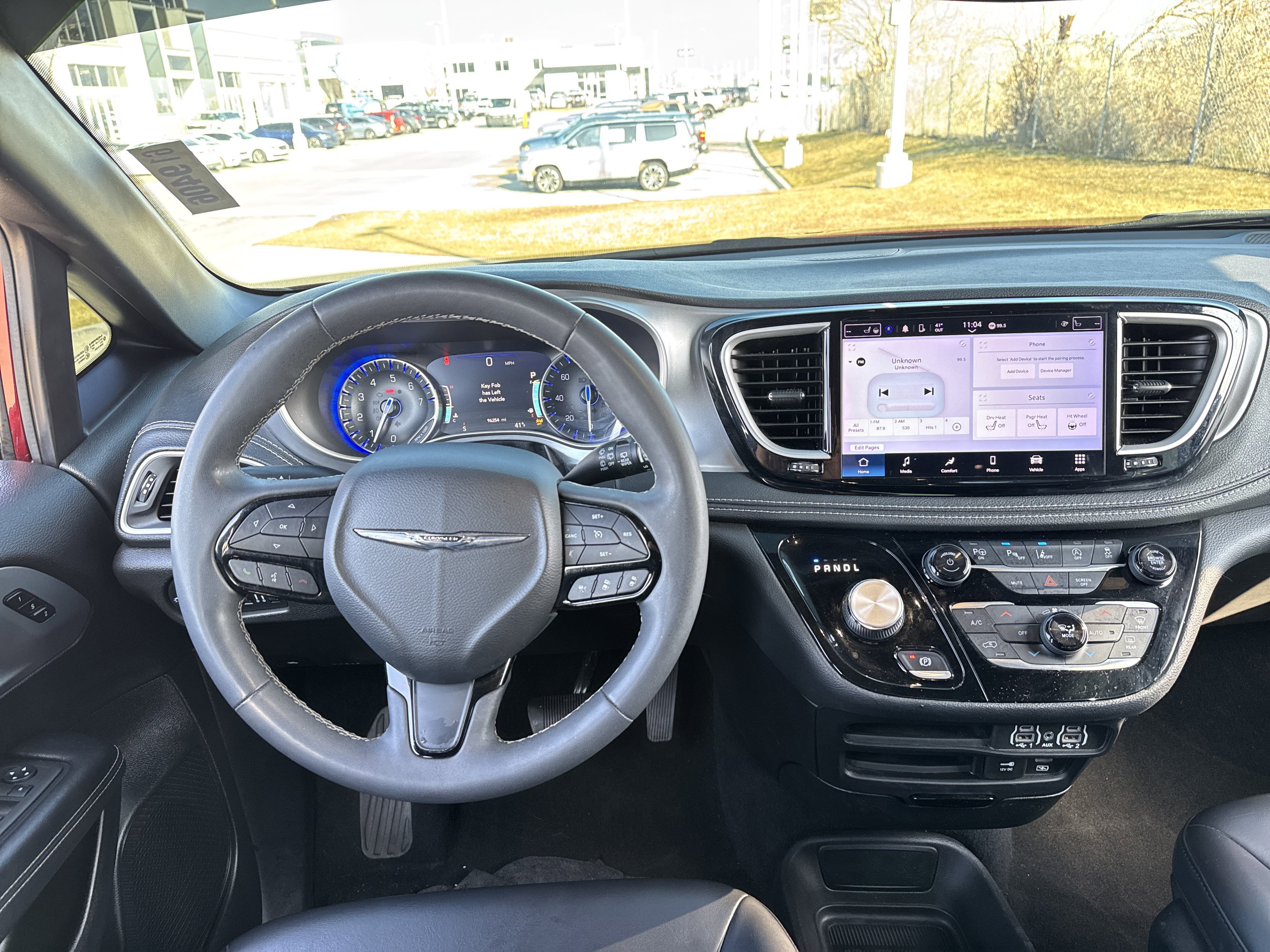 Used 2023 Chrysler Pacifica Touring-L w/ S Appearance Package image 16