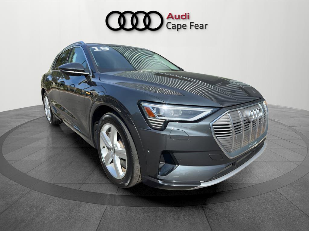 Used 2019 Audi e-tron Premium Plus image 7