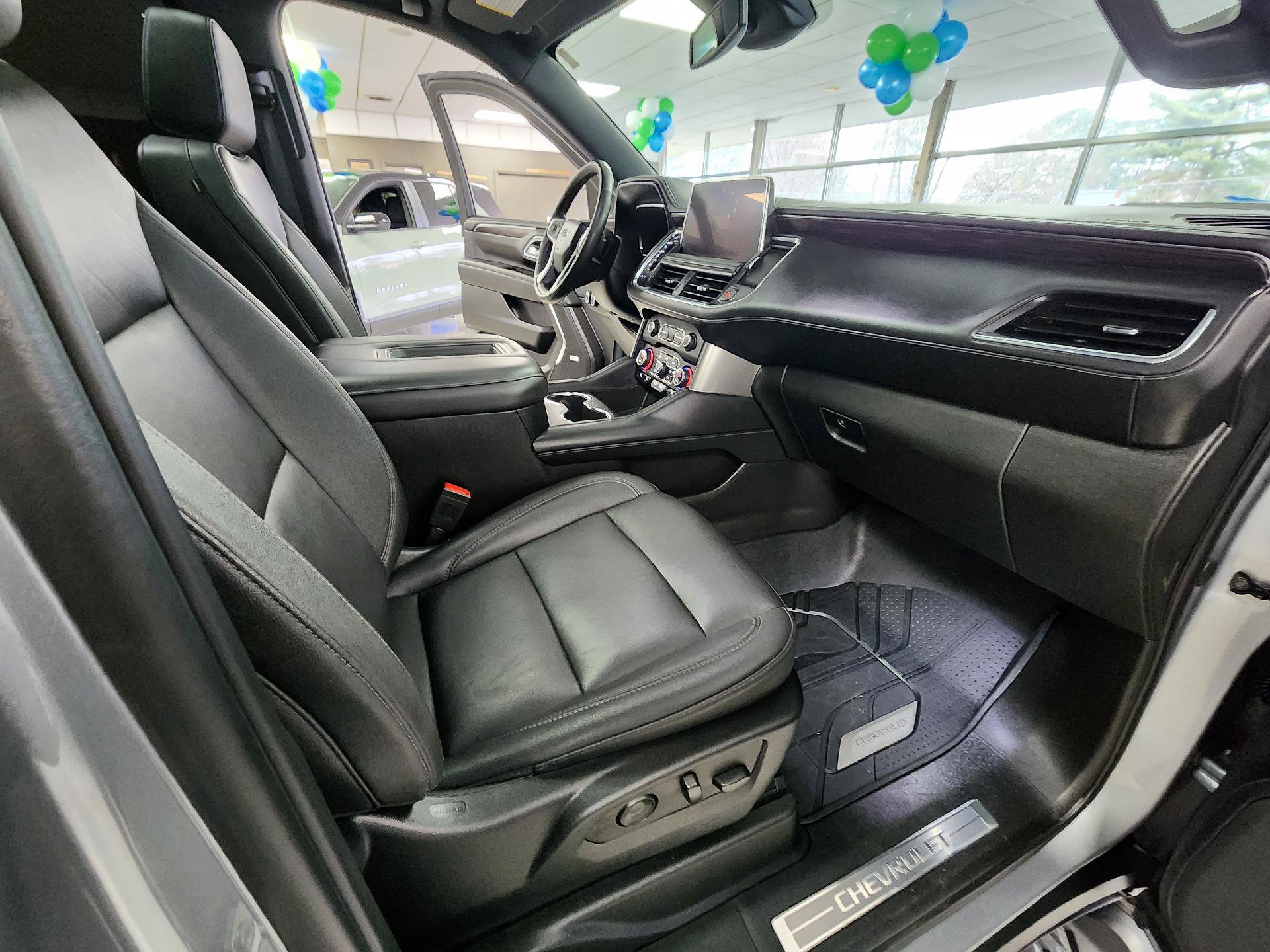 Used 2024 Chevrolet Tahoe Z71 w/ Z71 Off-Road Package image 12