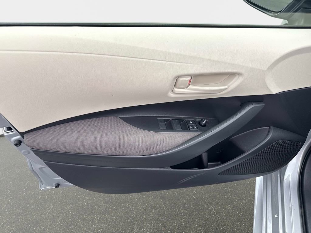 Used 2026 Toyota Corolla LE image 17