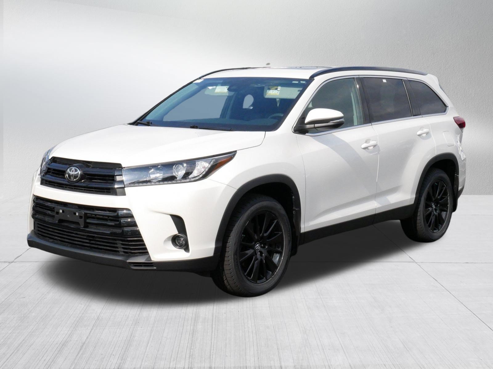 Used 2019 Toyota Highlander SE AWD/4WD image 3