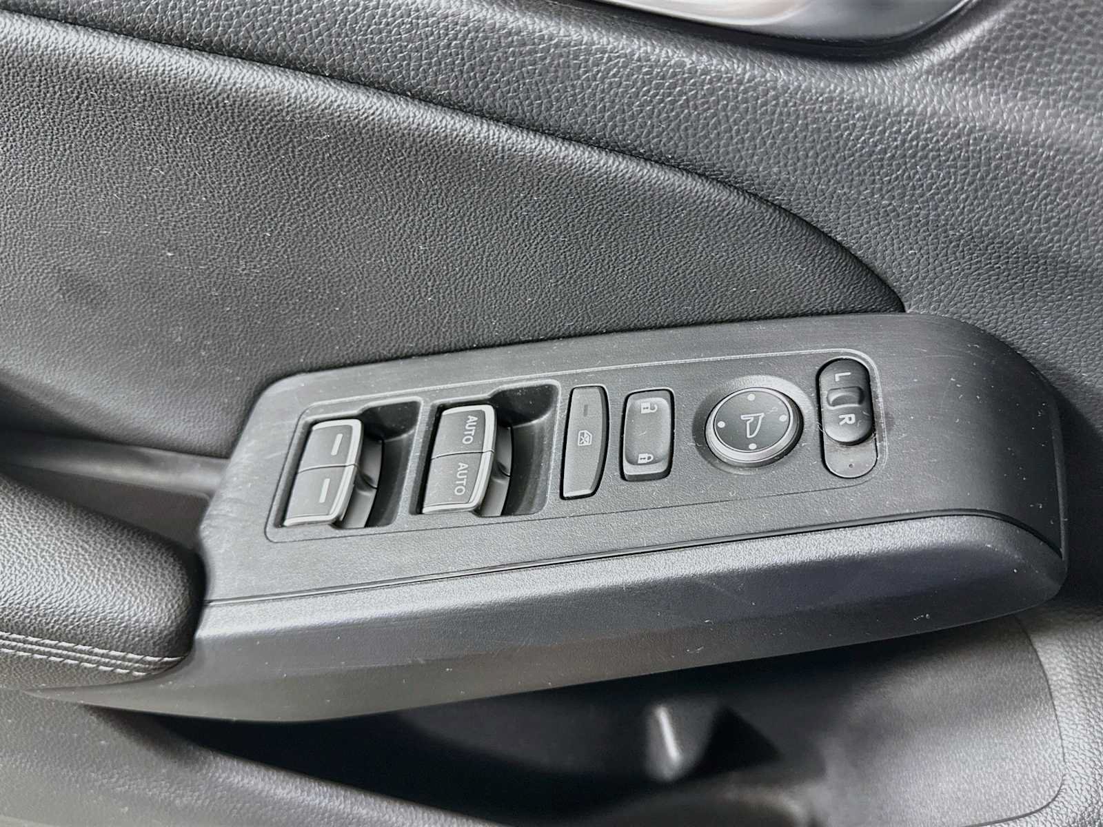 Certified 2024 Honda Civic EX-L image 25