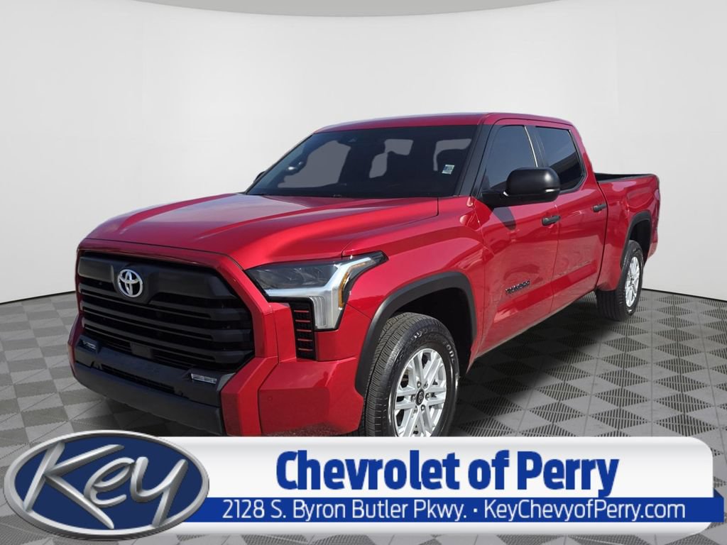 Used 2025 Toyota Tundra SR5 AWD/4WD image 1
