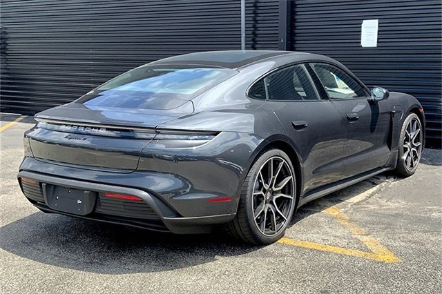 New 2025 Porsche Taycan image 10