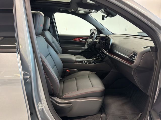 Used 2025 Chevrolet Traverse Z71 w/ Enhanced Driving Package image 38