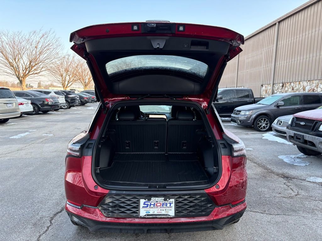 Used 2025 Chevrolet Equinox EV RS image 14