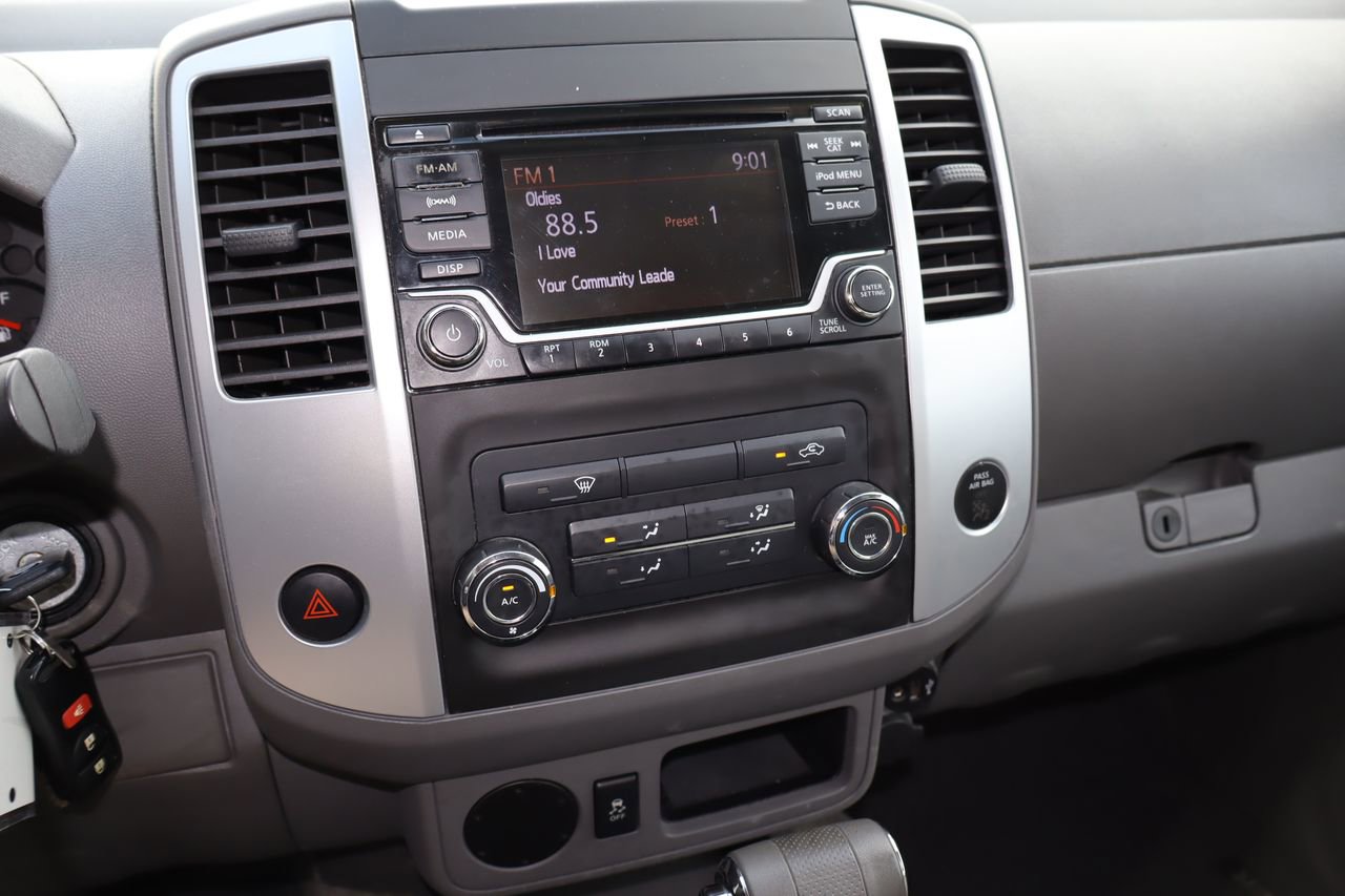 Used 2017 Nissan Frontier SV RWD image 6