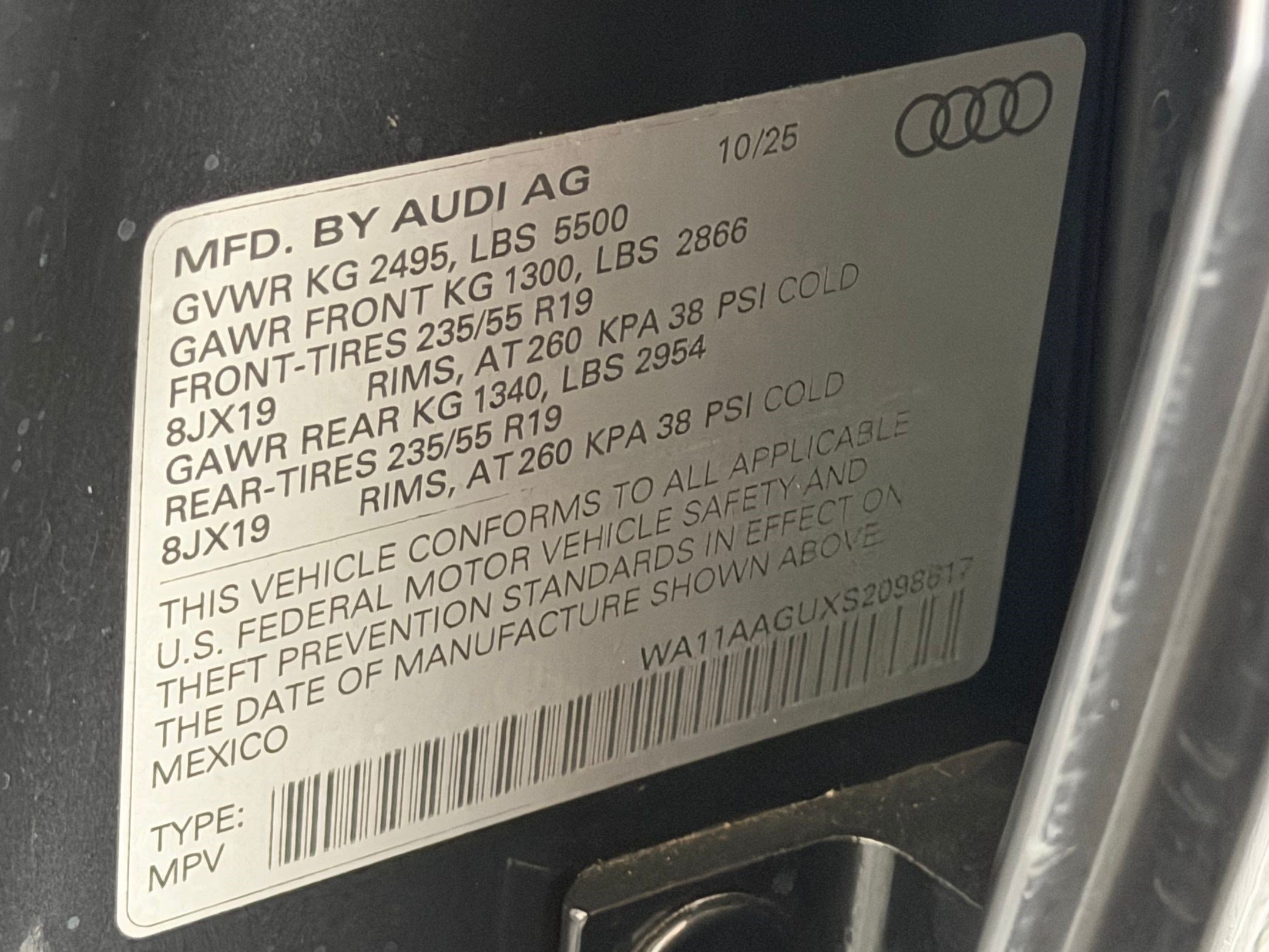 Certified 2025 Audi Q5 Premium w/ Convenience Package AWD/4WD image 25